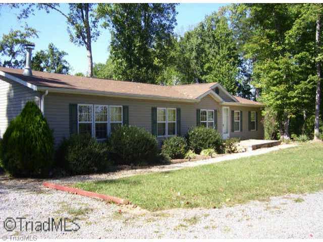 620 Armstrong Road Ronda, NC 28670 - Photo 1 of 9 Exterior Front.