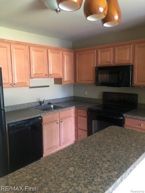 500 Romeo Road, Unit 123 Rochester, MI 48307 - Photo 2 of 13