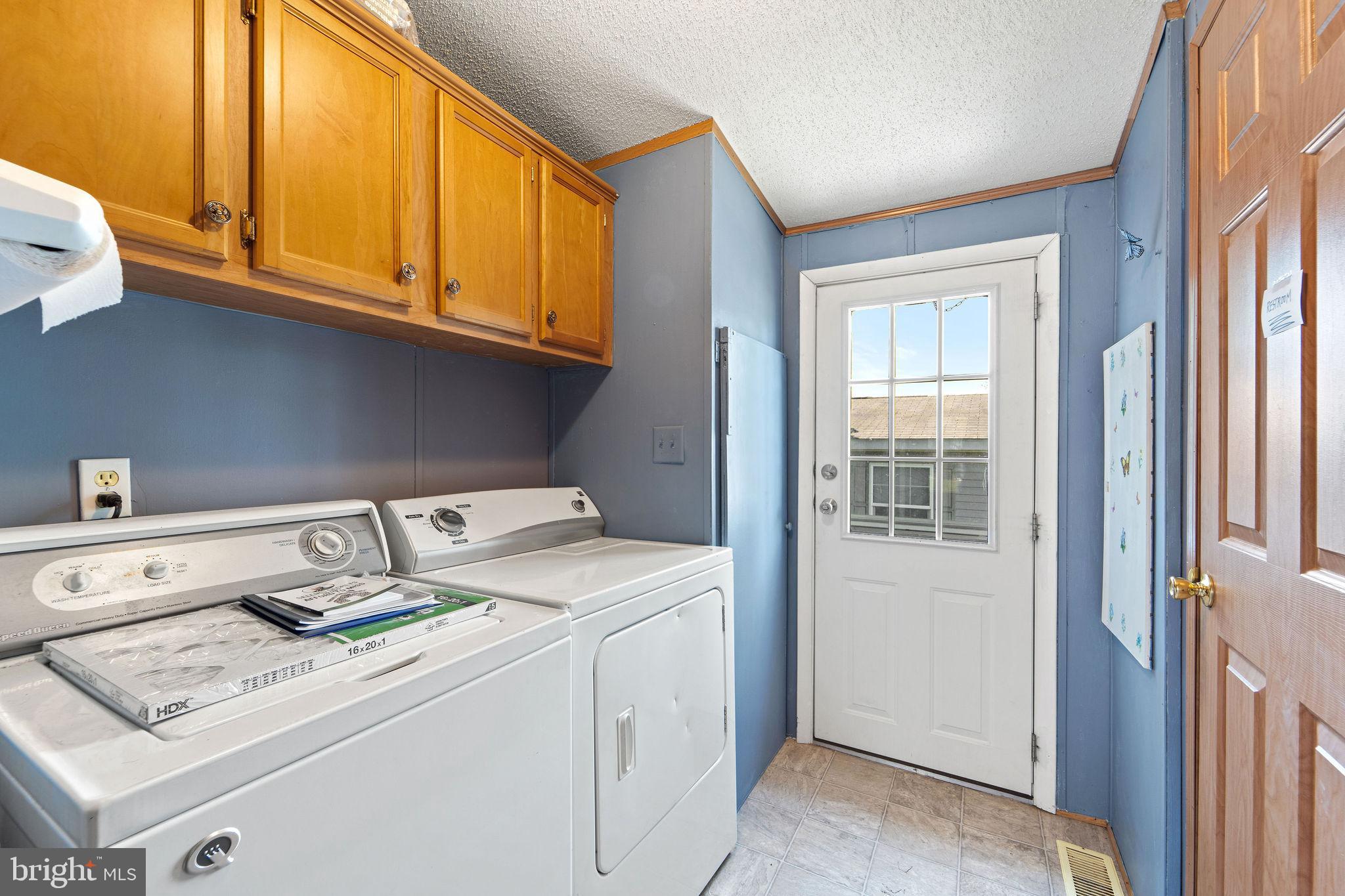402 Ford Hook Road Doylestown, PA 18901 - Photo 21 of 26 a utility room with dryer and washer