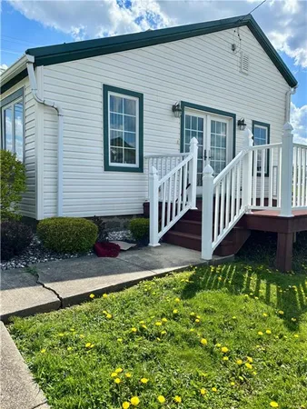 $1,900 | 3167 Highway 208, New Wilmington, PA 16142