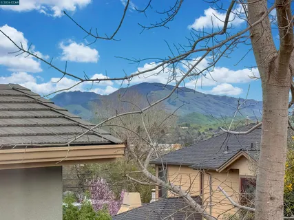 $1,198,000 | 2291 Overlook Drive, Walnut Creek, CA 94597