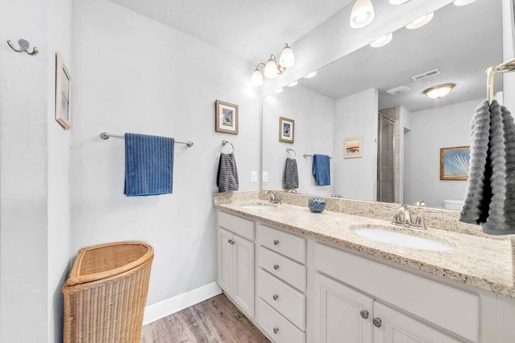 115 Crossing Lane, Unit D Santa Rosa Beach, FL 32459 - Photo 25 of 39 Primary Bath