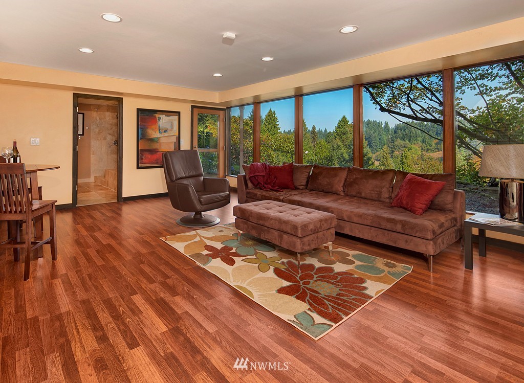 9340 Odin Way Bothell, WA 98011 - Photo 7 of 15 Gallery Image 7
