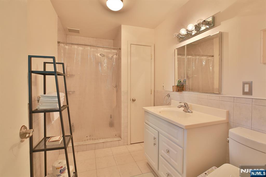 124 Lenox Avenue Demarest, NJ 07627 - Photo 15 of 30