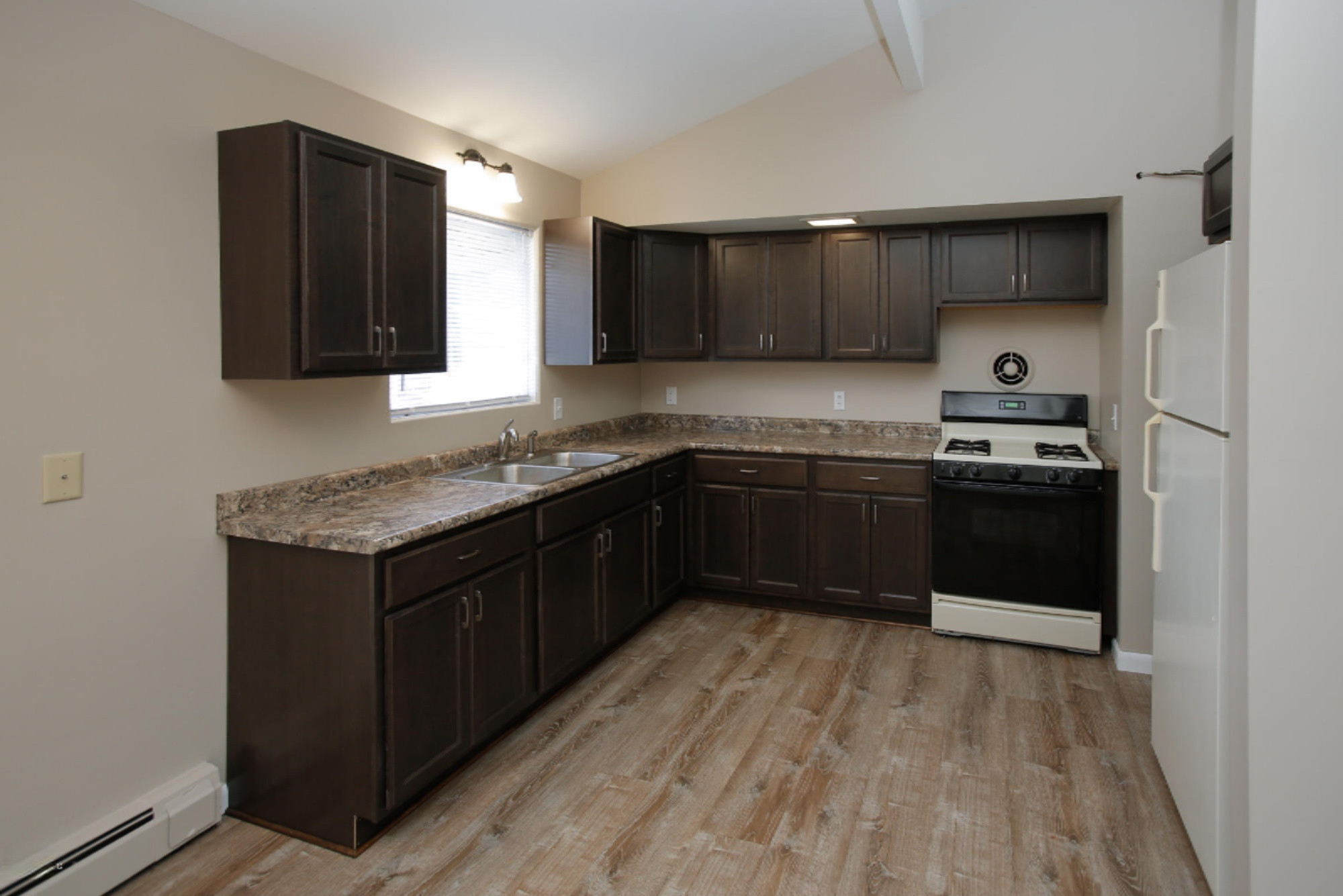3645 Pinto Road Kalamazoo, MI 49004 - Photo 13 of 24 3645 pinto road-113