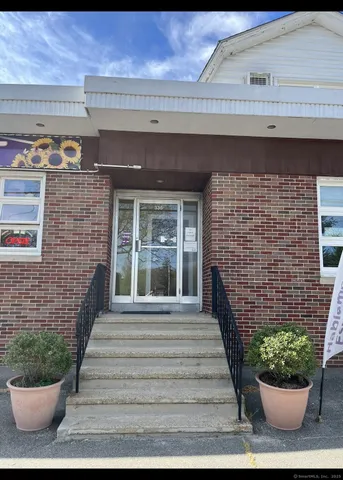 $1,400 | 335 Meriden Road, Waterbury, CT 06705
