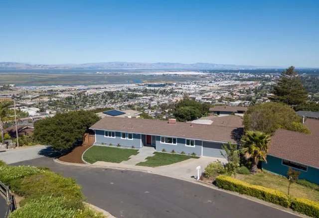 $3,500,000 | 15 Buckland Court, San Carlos, CA 94070