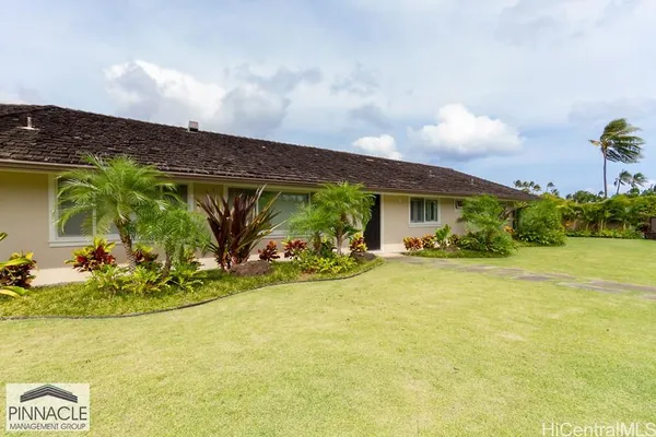 $7,200 | 984 Waiholo Street, Honolulu, HI 96821