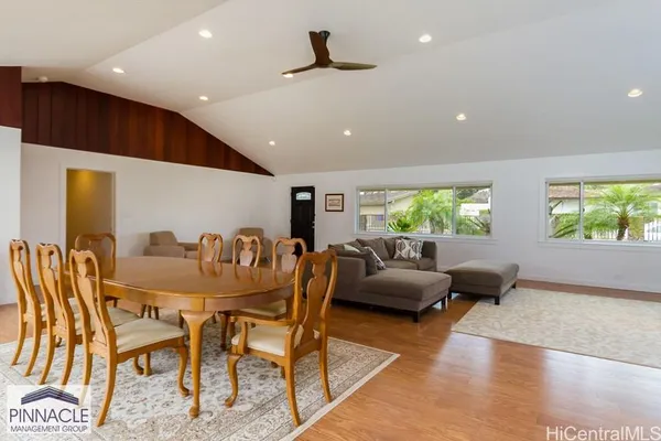 $7,200 | 984 Waiholo Street, Honolulu, HI 96821