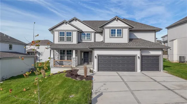 $634,950 | 2714 West Park Street, Olathe, KS 66061