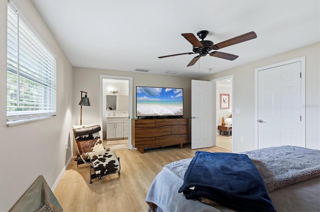 3048 Savage Road Sarasota, FL 34231 - Photo 18 of 38 Gallery Image 18