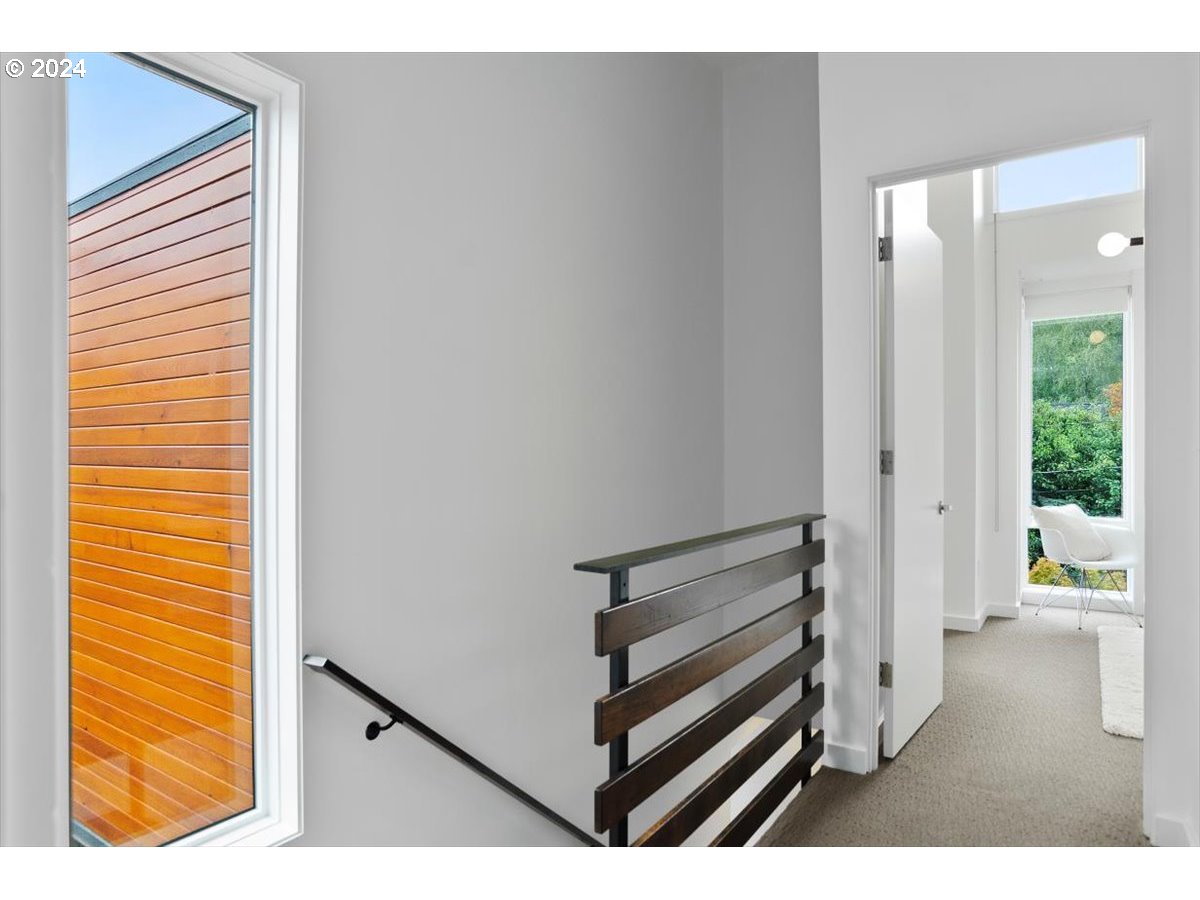 245 South Meade Street, Unit M2 Portland, OR 97201 - Photo 19 of 34 Gallery Image 19