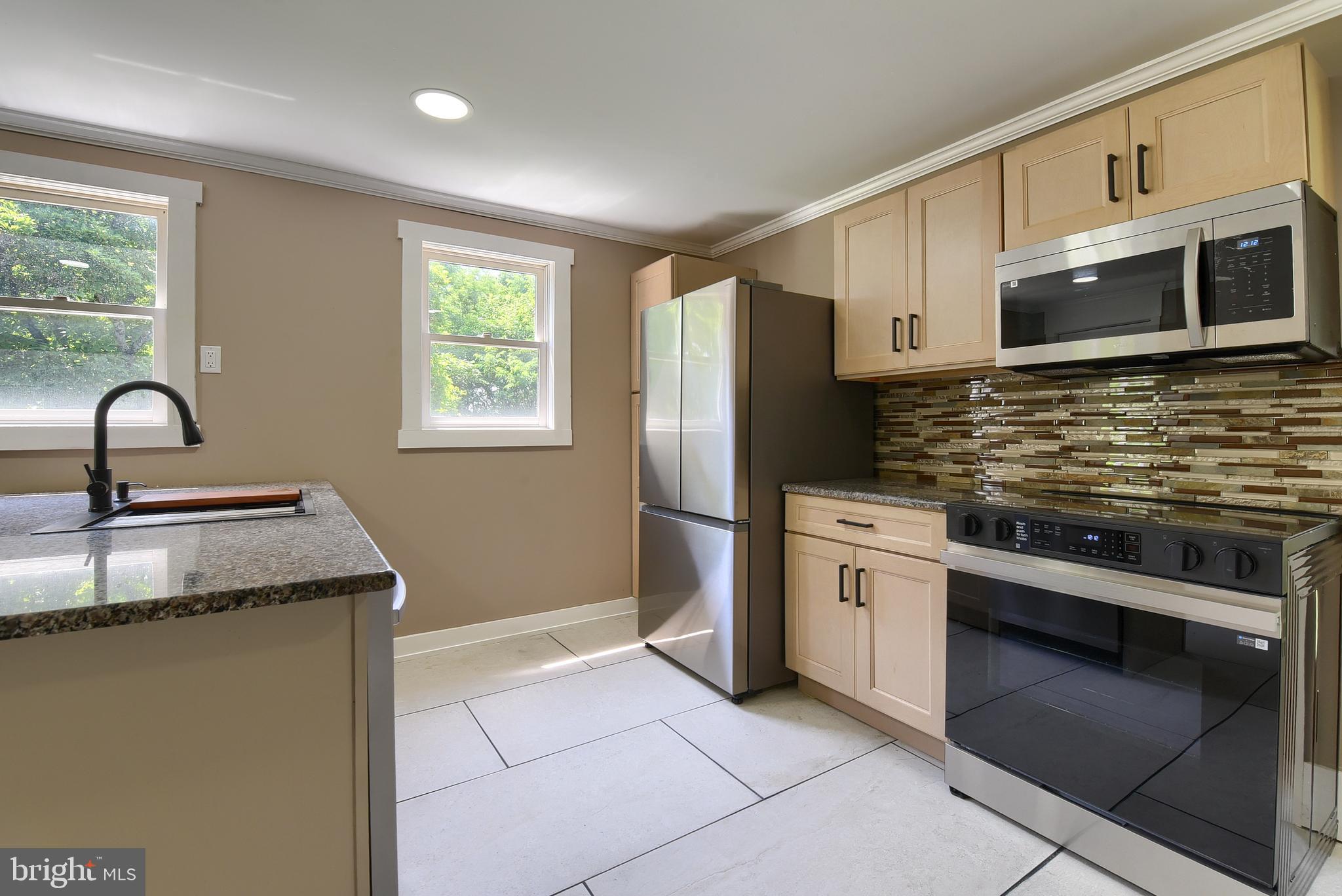 21 North York Road Dillsburg, PA 17019 - Photo 15 of 36