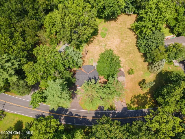 $1,250 | 293-295 Church Road, Albany, NY 12203