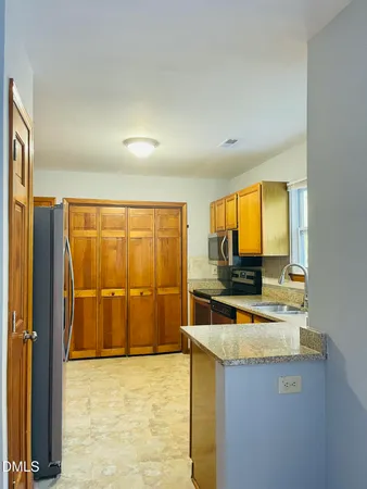 $2,650 | 104 Page Crossing, Chapel Hill, NC 27517