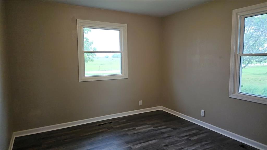 1782 California Road Pomona, KS 66076 - Photo 15 of 24 Gallery Image 15