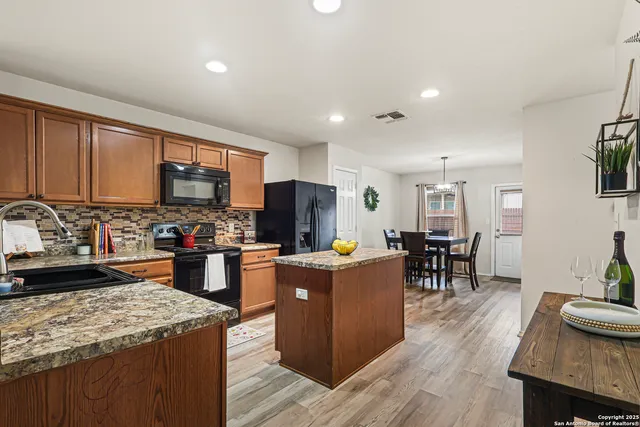 $243,000 | 11726 Deer, San Antonio, TX 78254