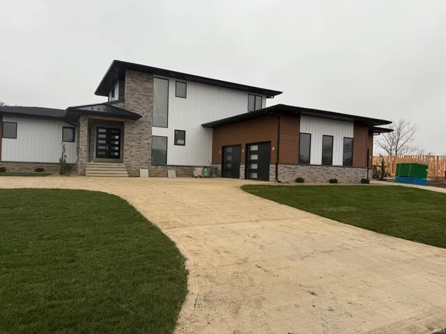 $1,890,000 | 14766 Saleem Court, Granger, IN 46530