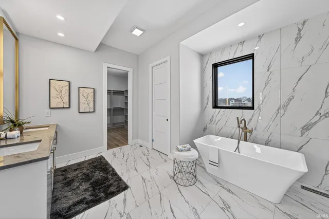 $1,890,000 | 14766 Saleem Court, Granger, IN 46530