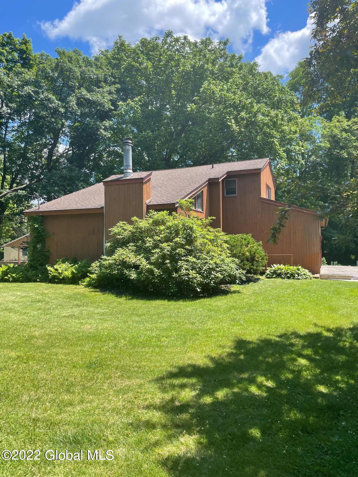 3 Chestnut Hill Road South Colonie, NY 12211 - Photo 5 of 32 IMG_0486