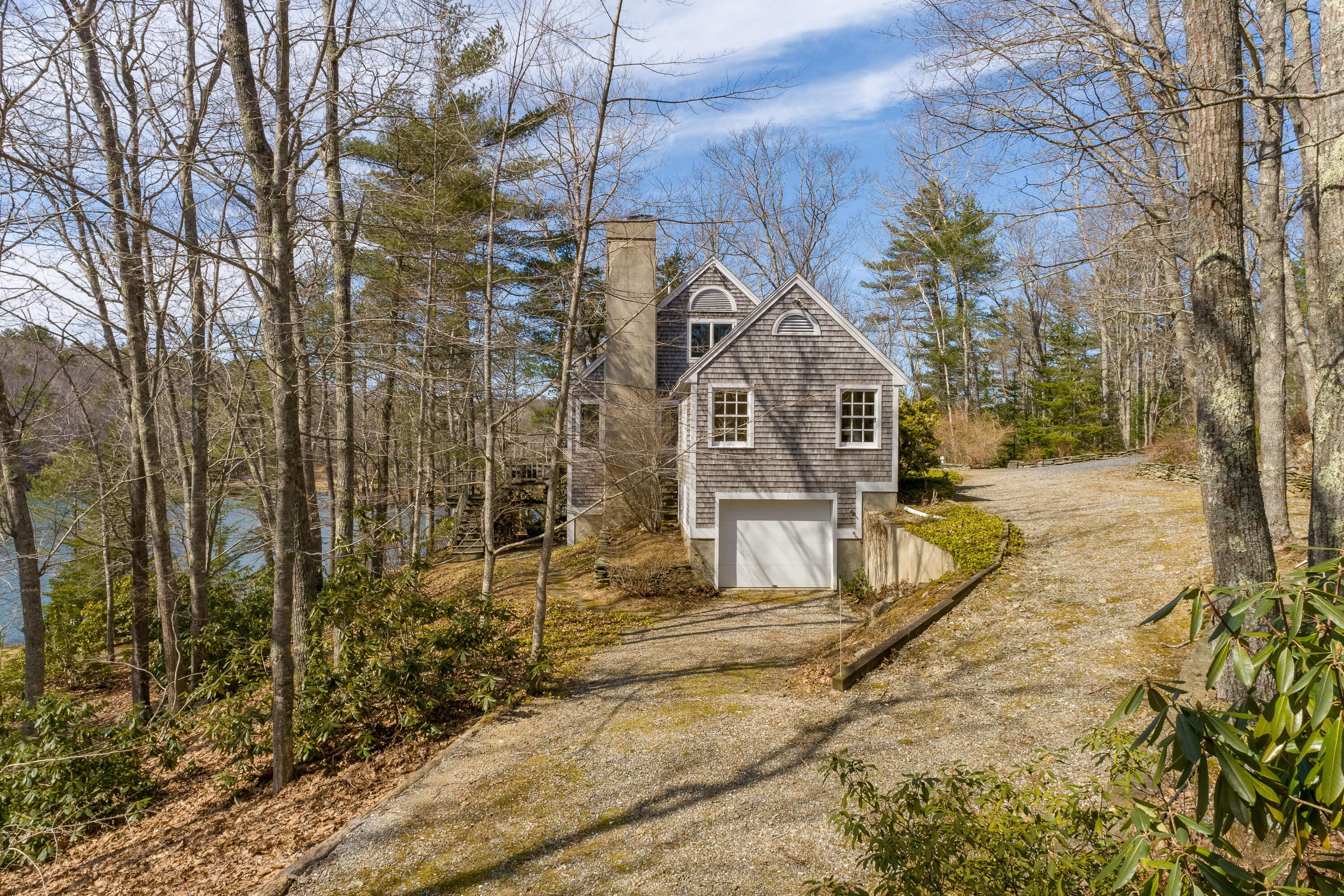 264 Parsons Point Road Edgecomb, ME 04556 - Photo 4 of 84 One car garage
