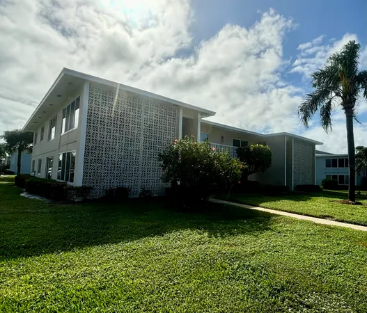$1,500 | 200 Main Boulevard, Unit 2D, Boynton Beach, FL 33435