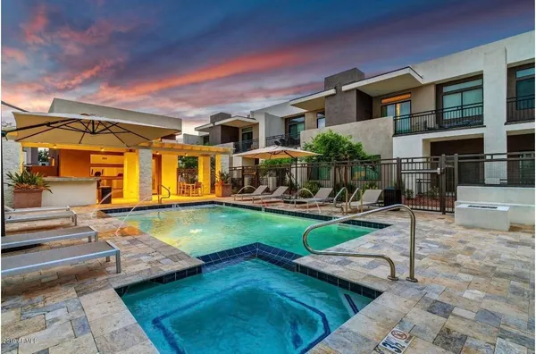 $2,495 | 2015 North 50th Street, Unit 14, Phoenix, AZ 85008