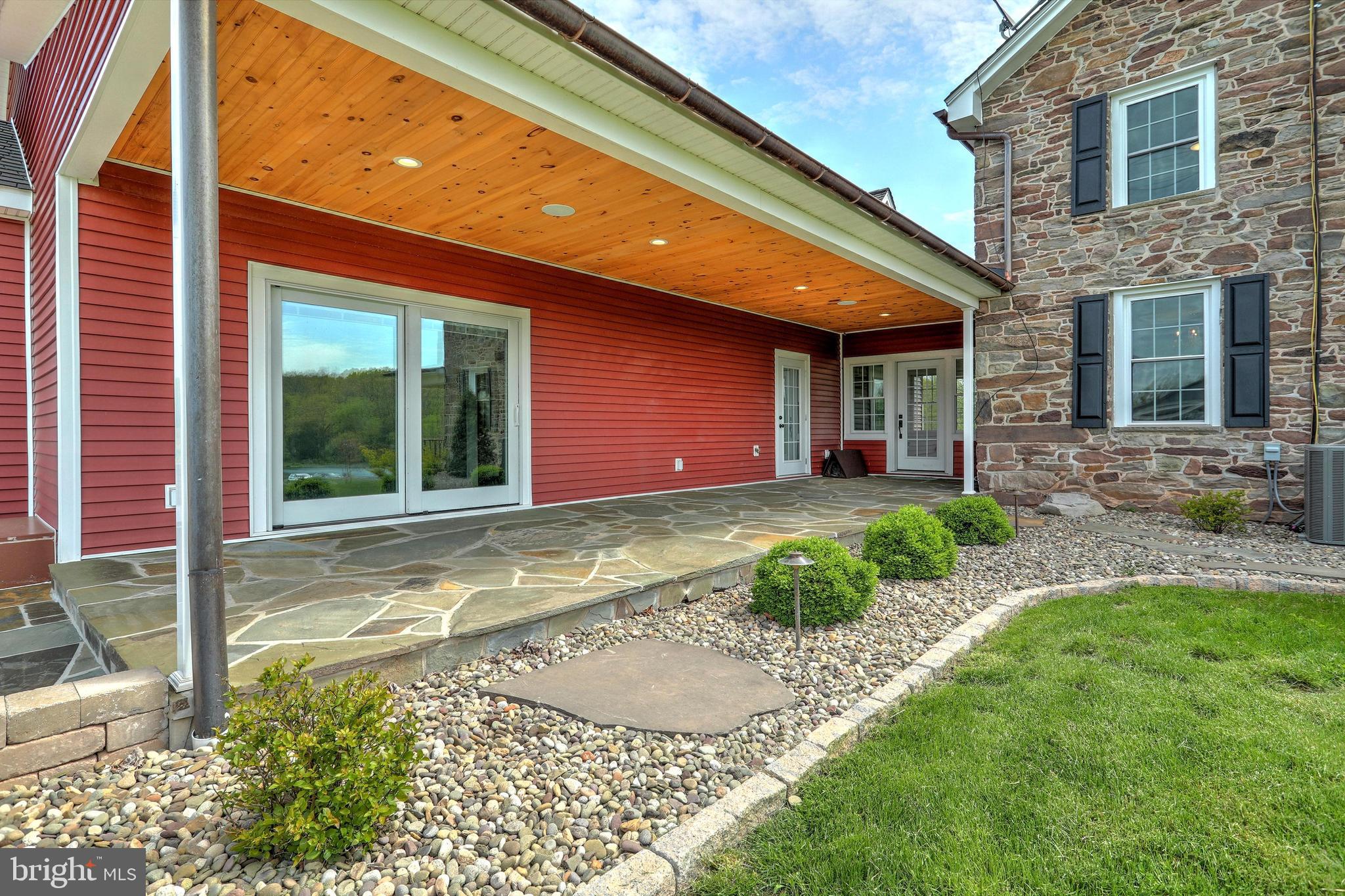 270 Cedar Ridge Road New Oxford, PA 17350 - Photo 5 of 129