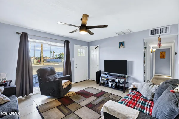 $295,000 | 2502 North 38th Lane, Phoenix, AZ 85009