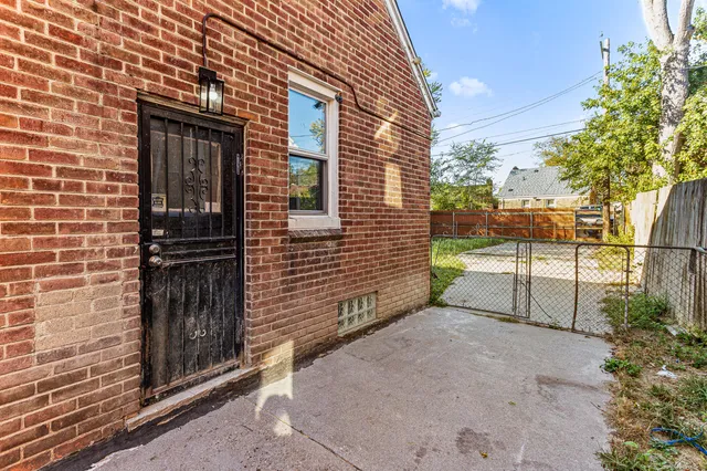 $135,000 | 19711 Mansfield Street, Detroit, MI 48235