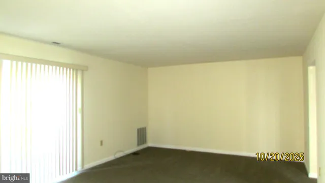 an empty room with a empty space