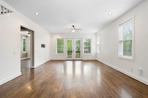 $569,500 | 2129 Wooddale Lane, Nashville, TN 37214