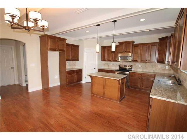 2146 Bluebell Way Tega Cay, SC 29708 - Photo 2 of 16