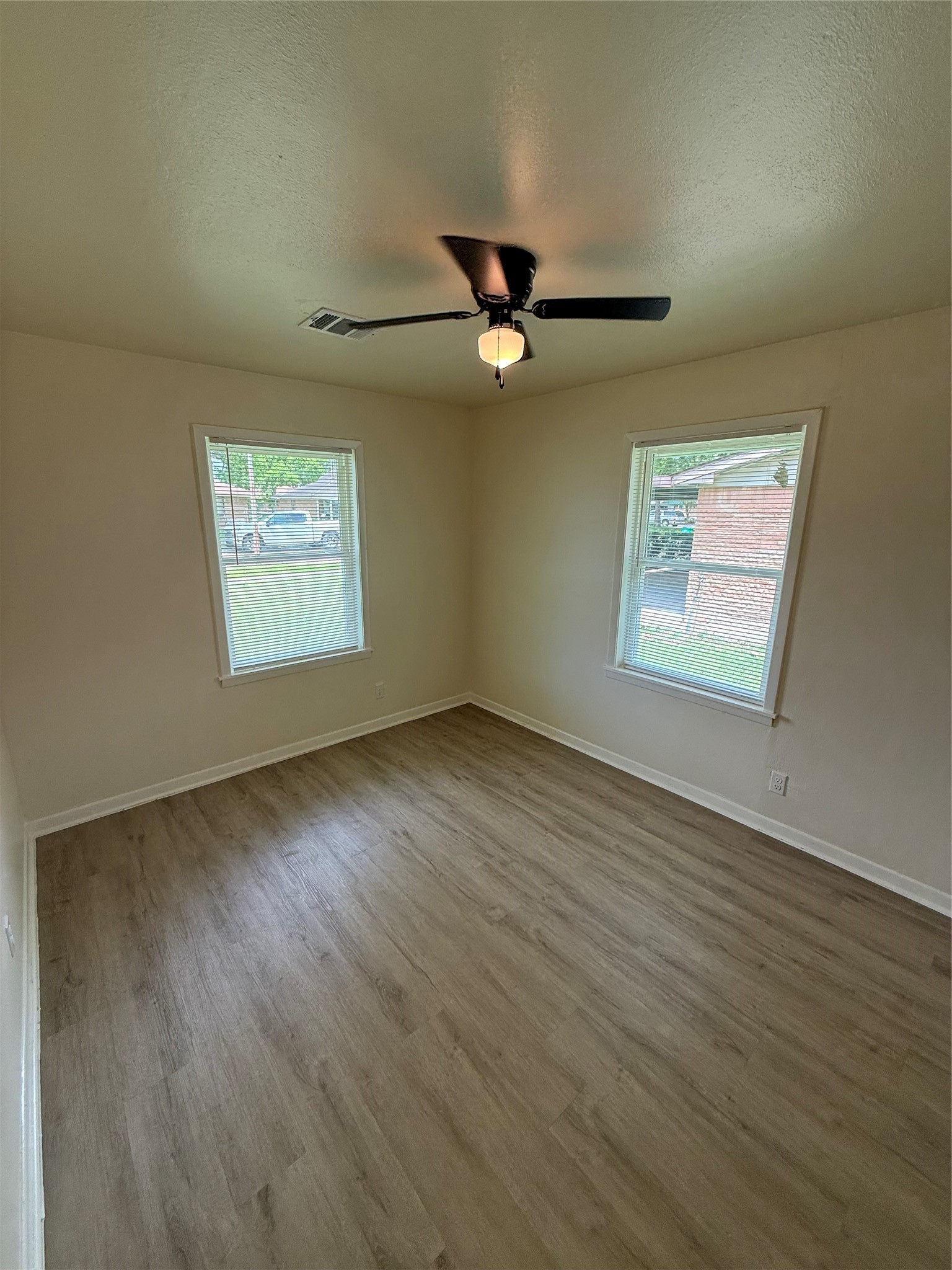 407 Midway Drive Baytown, TX 77521 - Photo 7 of 9