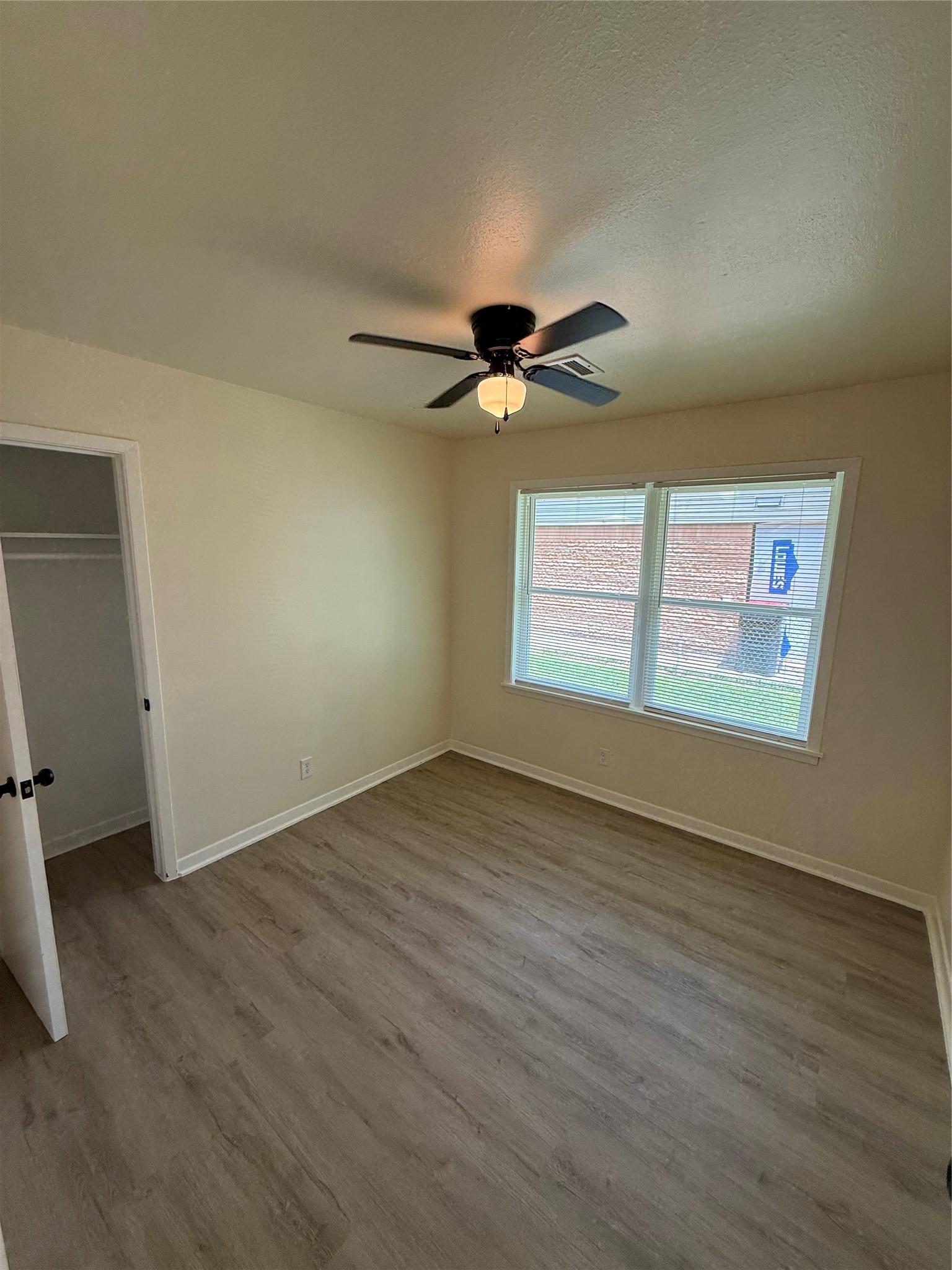 407 Midway Drive Baytown, TX 77521 - Photo 8 of 9