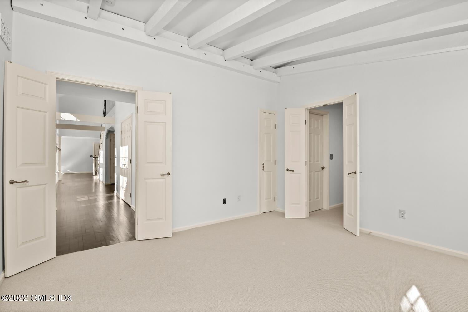 32 Peaceable Street Ridgefield, CT 06877 - Photo 20 of 38 a view of empty room