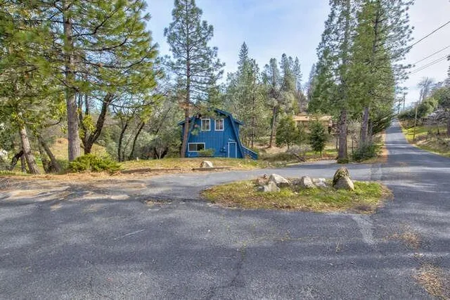 $365,000 | 5633 Silver Saddle Drive, Unit 2, Murphys, CA 95247