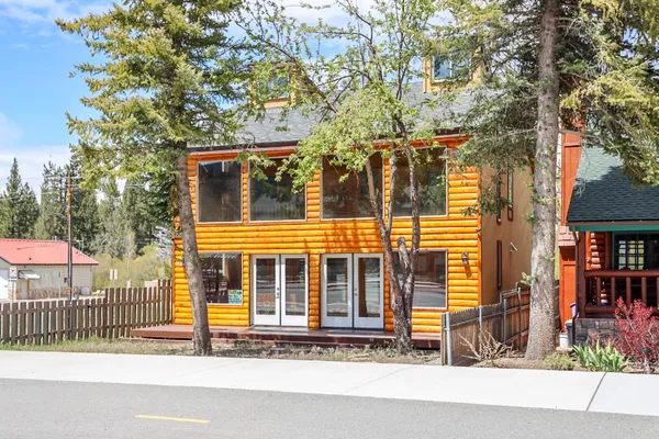 $2,500 | 42638 Moonridge Road, Big Bear Lake, CA 92315