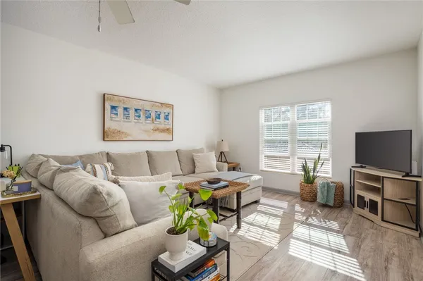 $1,650 | 5095 Fairways Circle, Unit I204, Vero Beach, FL 32967