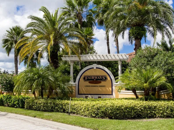 $1,650 | 5095 Fairways Circle, Unit I204, Vero Beach, FL 32967