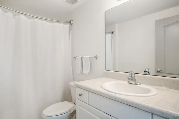 $1,650 | 5095 Fairways Circle, Unit I204, Vero Beach, FL 32967