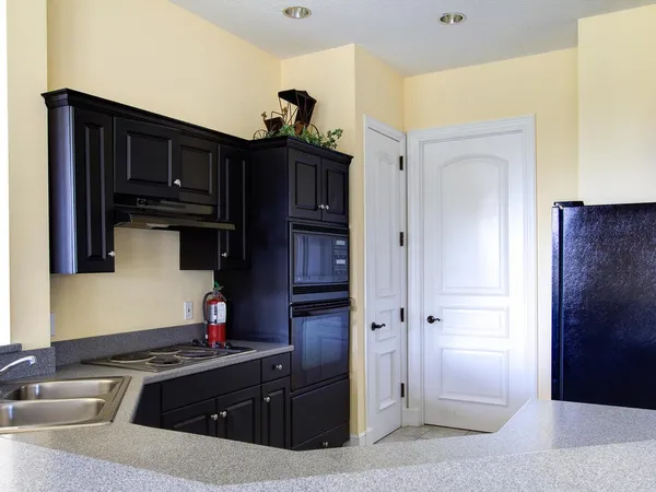 $1,650 | 5095 Fairways Circle, Unit I204, Vero Beach, FL 32967