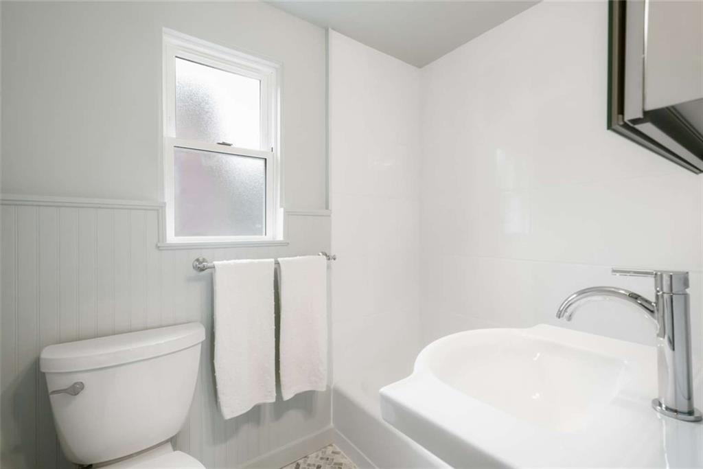 6444 Landview Road Pittsburgh, PA 15217 - Photo 18 of 21 Gallery Image 18