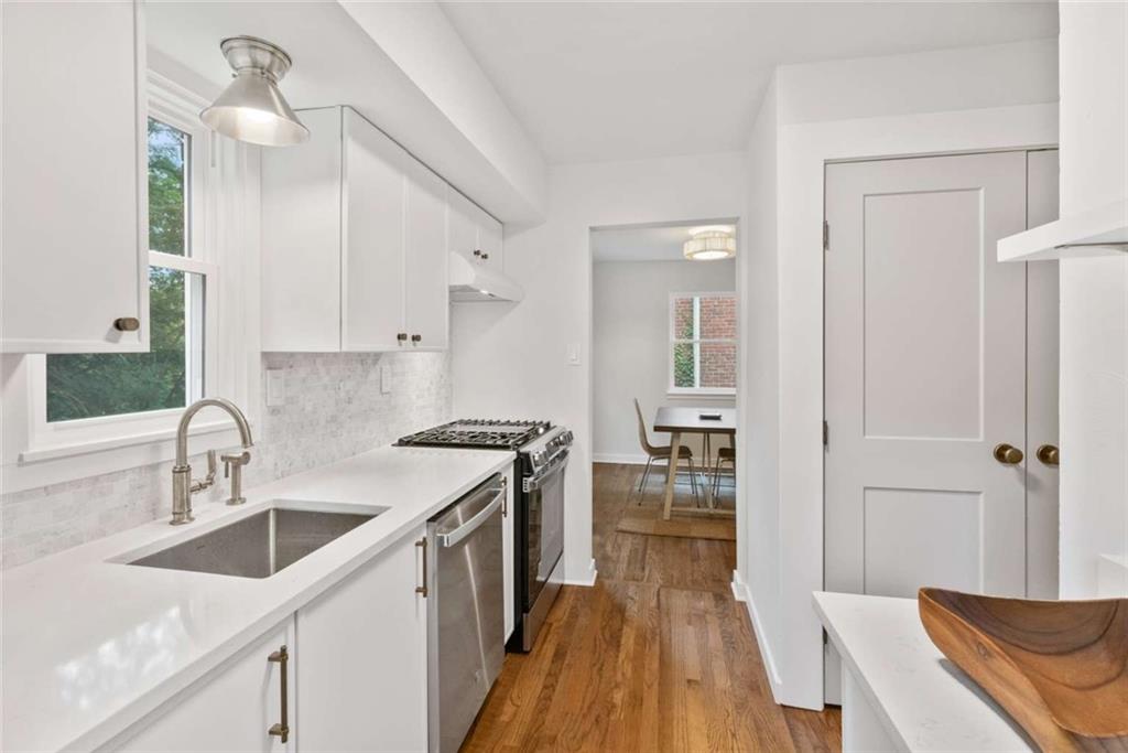 6444 Landview Road Pittsburgh, PA 15217 - Photo 9 of 21 Gallery Image 9