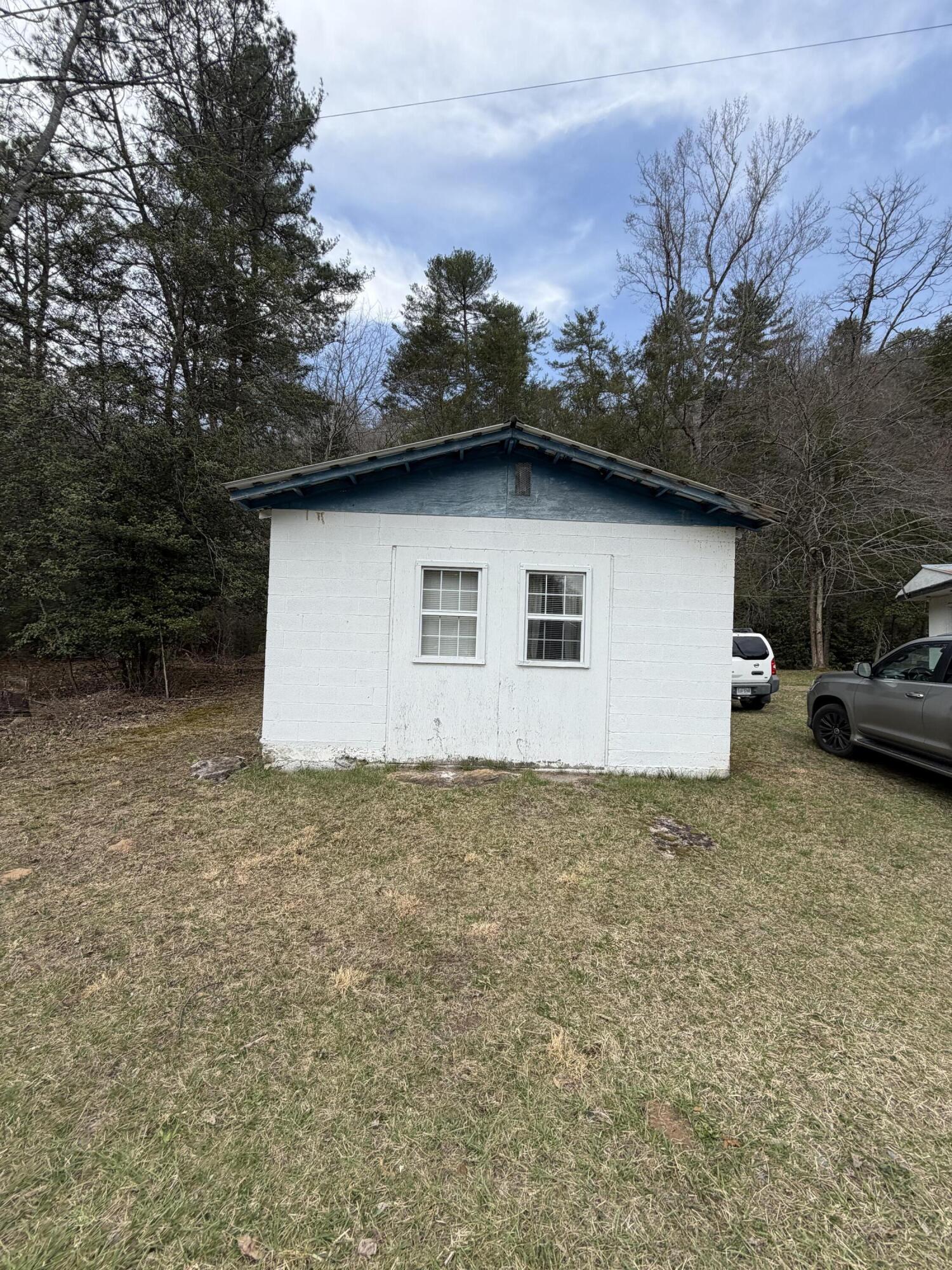 134-138 Sportsman Circle Ripplemead, VA 24150 - Photo 17 of 23 IMG_2202