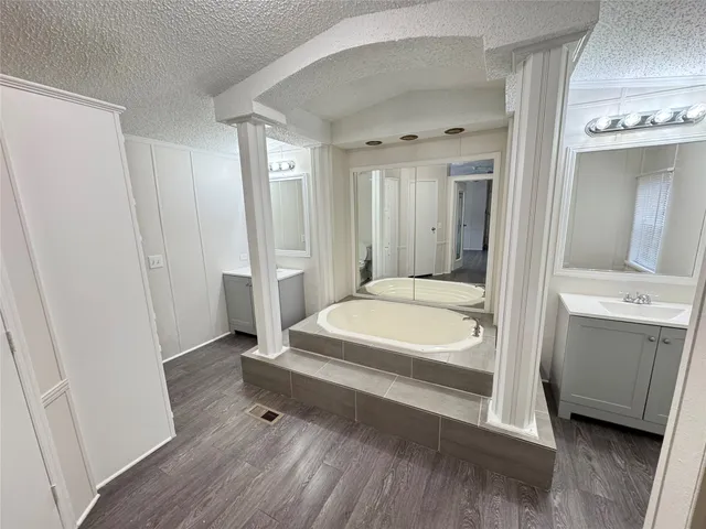 $1,495 | 15840 Lowell, Montgomery, TX 77316