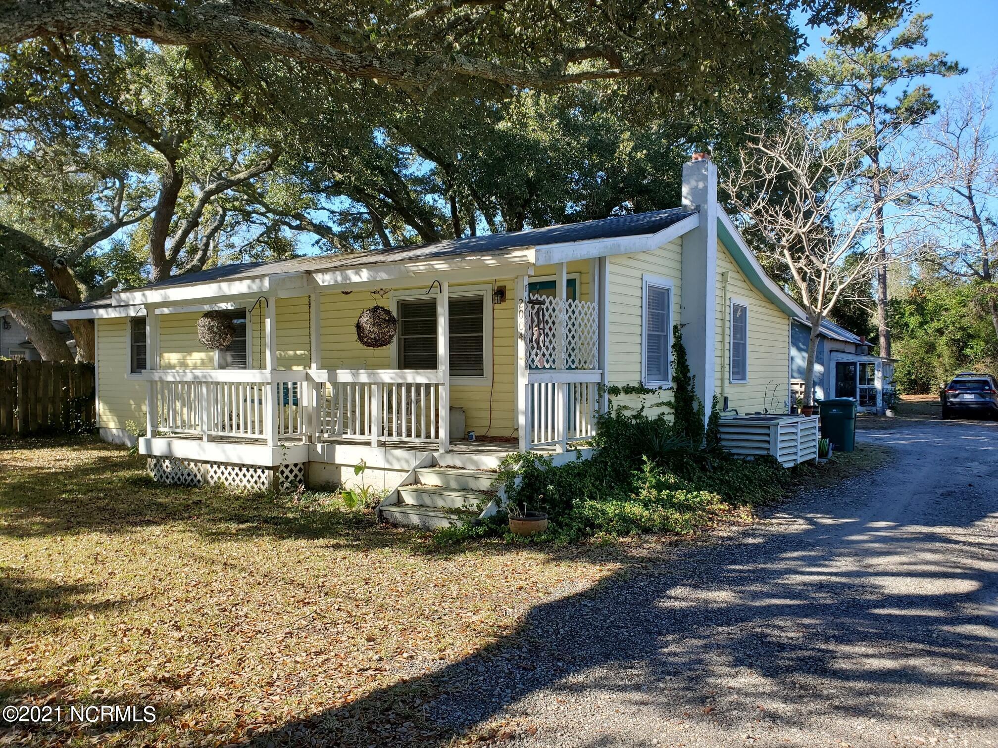 2004 Middle Sound Loop Road Wilmington, NC 28411 - Photo 1 of 6 4148CD21-DBD9-4827-AA76-4AA0E09615F2