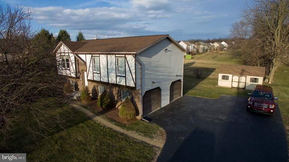 207 East Springville Road Boiling Springs, PA 17007 - Photo 2 of 18 Gallery Image 2