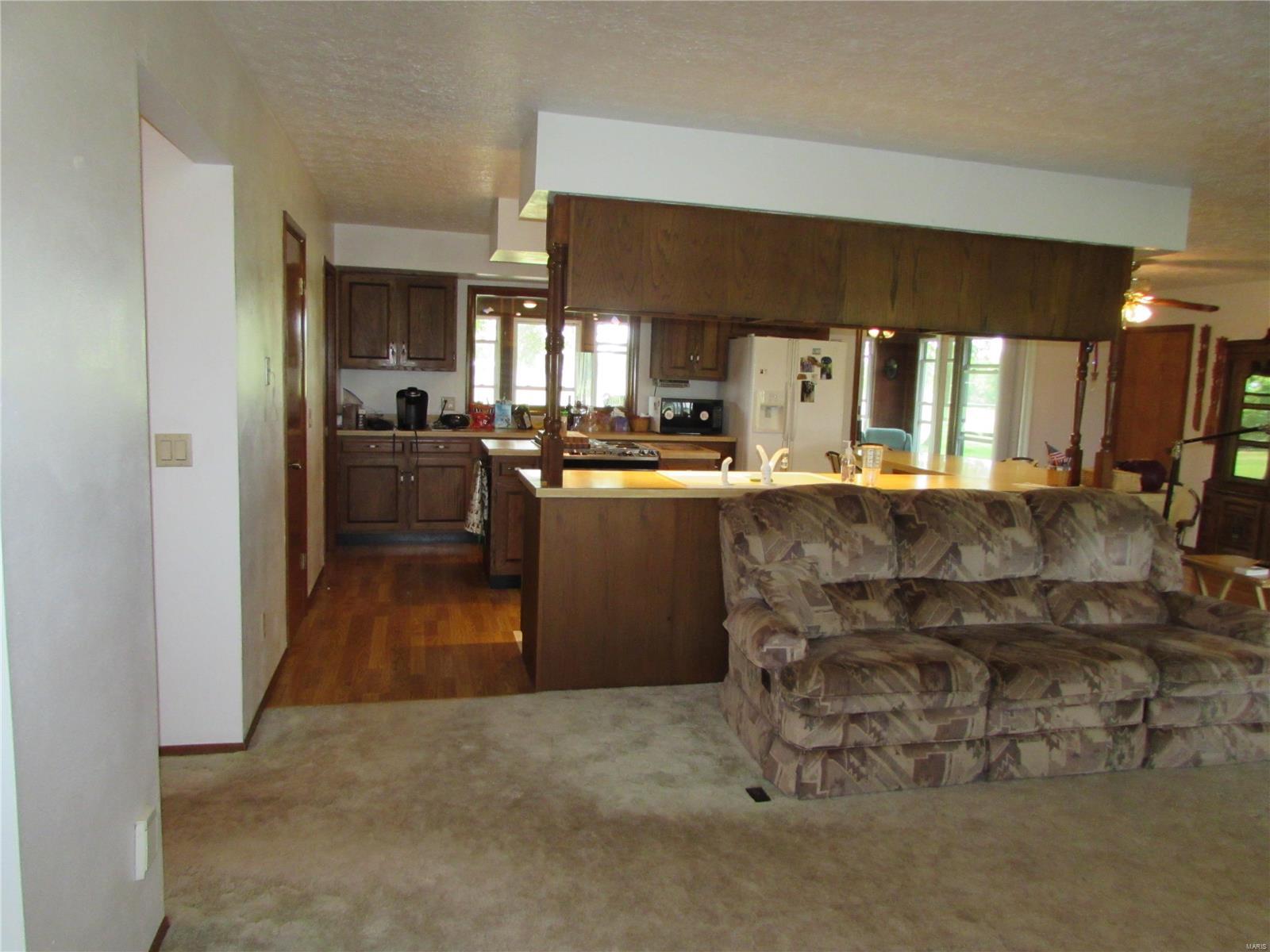 4945 Hazel Road Edwardsville, IL 62025 - Photo 14 of 60