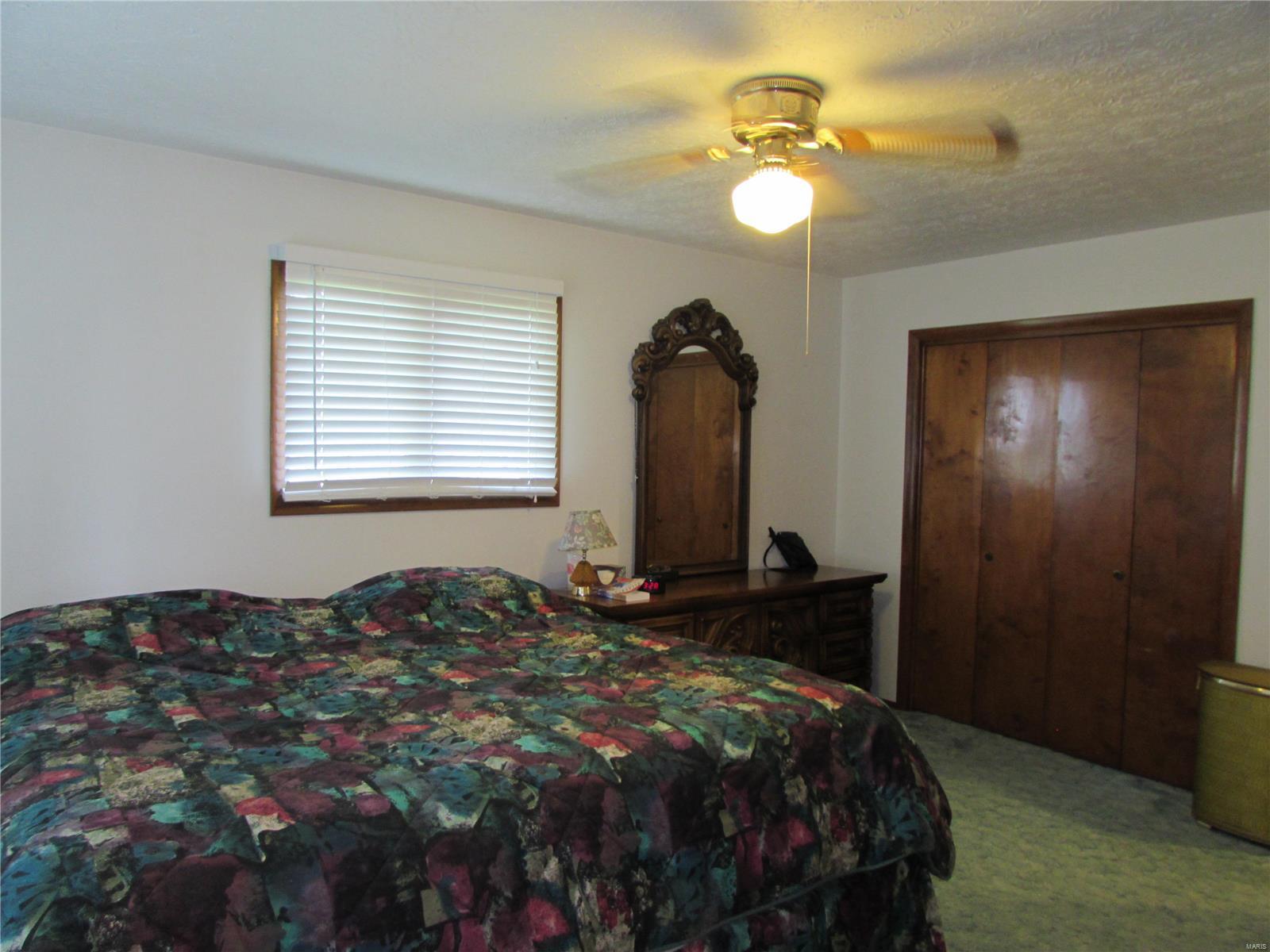 4945 Hazel Road Edwardsville, IL 62025 - Photo 23 of 60